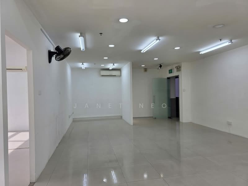 Wcega Tower, 21 Bukit Batok Crescent, 969 sqft, Light Industrial (B1) For Sale, by Janet Neo, 500144081 - Interior - CommercialGuru.com.sg