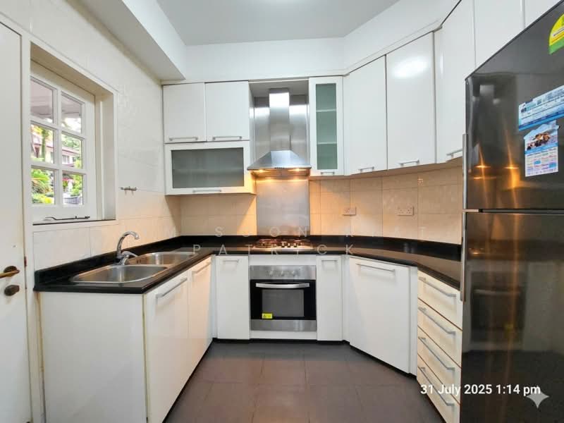 Mandarin Gardens, 7 Siglap Road, 2 Bedrooms, 1,001 sqft, Condominium For Sale, by Lim Soon Kiat Patrick, 500144085 - Kitchen - PropertyGuru.com.sg