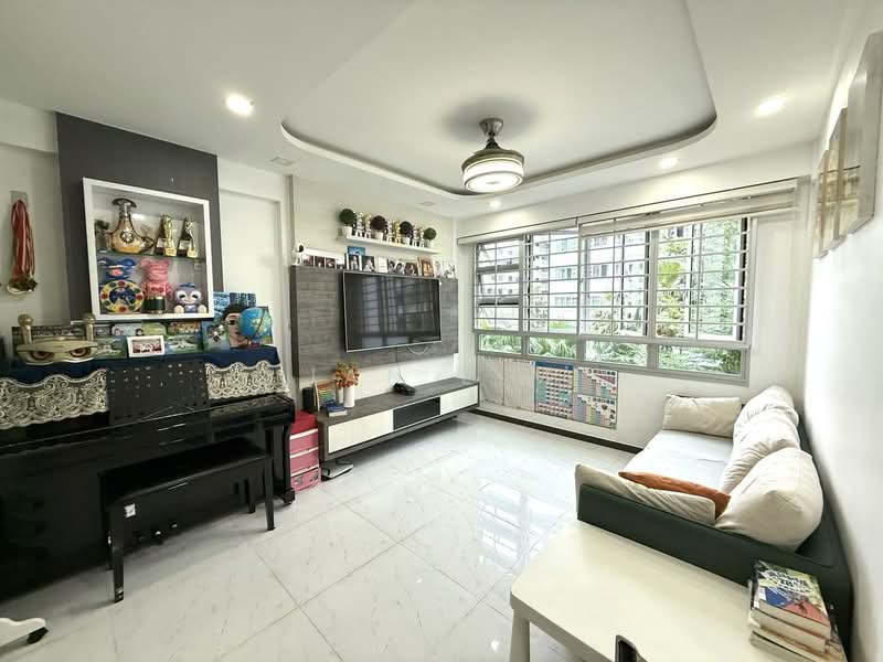148 Potong Pasir Avenue 1, 148 Potong Pasir Avenue 1, 3 Bedrooms, 1,001 sqft, HDB Flat For Sale, by Jan Lim, 500144089 - Living Room - PropertyGuru.com.sg