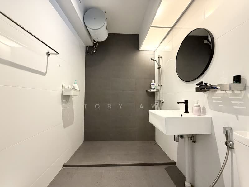 419B Northshore Drive, 419B Northshore Drive, 2 Bedrooms, 721 sqft, HDB Flat For Sale, by Toby Aw, 500144098 - Bathroom - PropertyGuru.com.sg