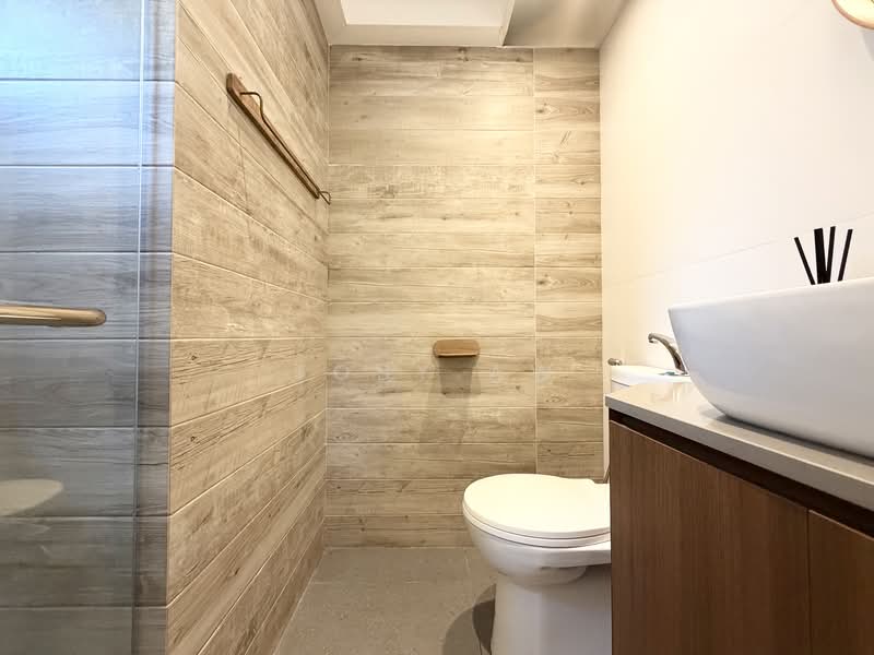 419B Northshore Drive, 419B Northshore Drive, 2 Bedrooms, 721 sqft, HDB Flat For Sale, by Toby Aw, 500144098 - Bathroom - PropertyGuru.com.sg