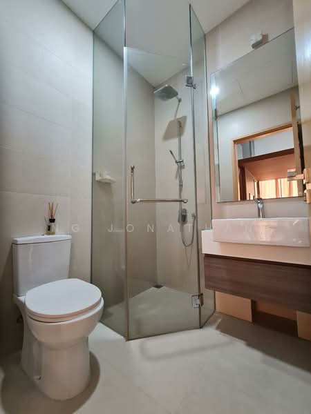Midtown Residences, 1189 Upper Serangoon Road, Studio, 452 sqft, Condominium For Rent, by Ng Jonathan, 500144101 - Bathroom - PropertyGuru.com.sg