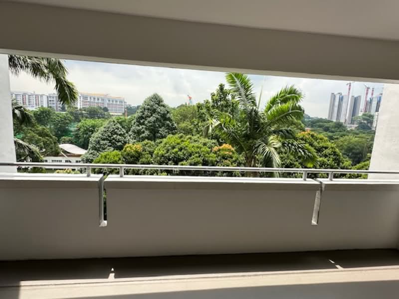 339 Clementi Avenue 5, 339 Clementi Avenue 5, 2 Bedrooms, 721 sqft, HDB Flat For Sale, by Gary H S Chua, 500144112 - Balcony - PropertyGuru.com.sg