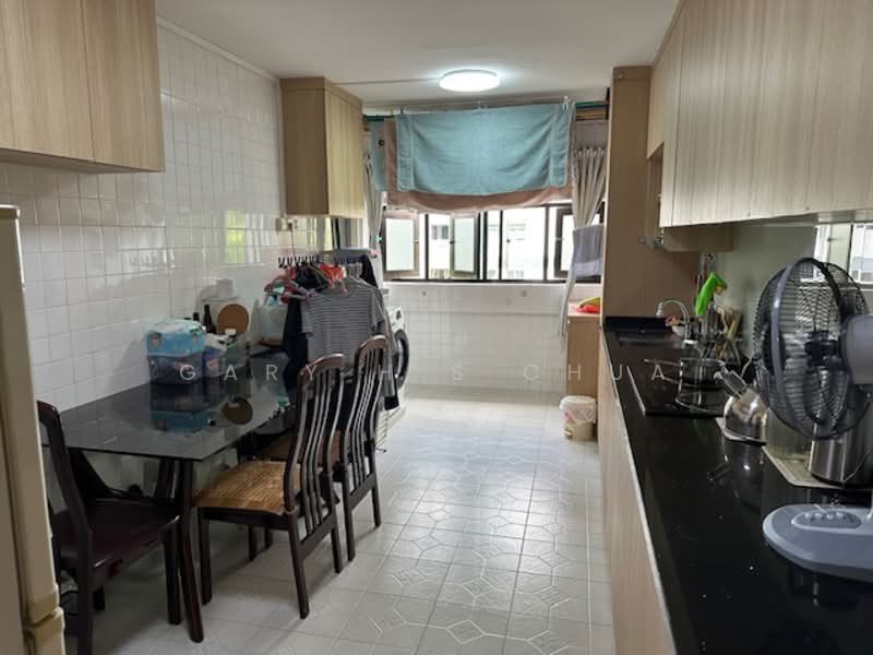 339 Clementi Avenue 5, 339 Clementi Avenue 5, 2 Bedrooms, 721 sqft, HDB Flat For Sale, by Gary H S Chua, 500144112 - Kitchen - PropertyGuru.com.sg