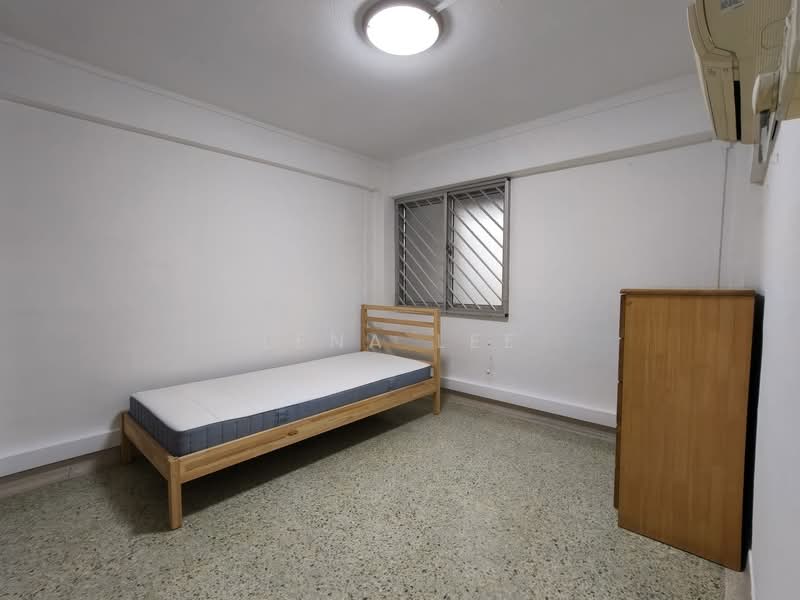 Blk 4 Tanjong Pagar for 4 pax only Agent fee apply, Tanjong pagar, 2 Bedrooms, 645 sqft, HDB Flat For Rent, by Lena Lee, 500144121 - Bedroom - PropertyGuru.com.sg