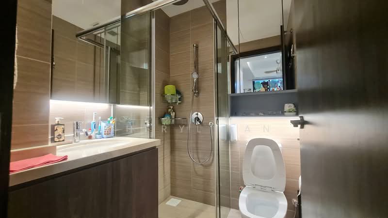 Guillemard Suites, 213 Guillemard Road, 3 Bedrooms, 1,033 sqft, Apartment For Sale, by Cheryl Tan, 500144129 - Bathroom - PropertyGuru.com.sg