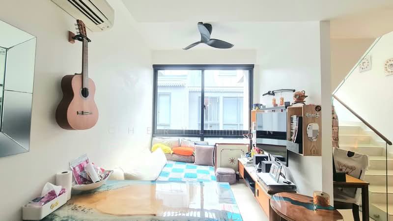 Guillemard Suites, 213 Guillemard Road, 3 Bedrooms, 1,033 sqft, Apartment For Sale, by Cheryl Tan, 500144129 - Living Room - PropertyGuru.com.sg