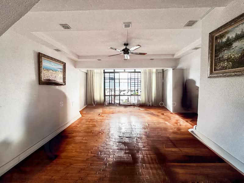 114 Bedok Reservoir Road, 114 Bedok Reservoir Road, 3 Bedrooms, 1,593 sqft, HDB Flat For Sale, by Steven Choo, 500144139 - Living Room - PropertyGuru.com.sg