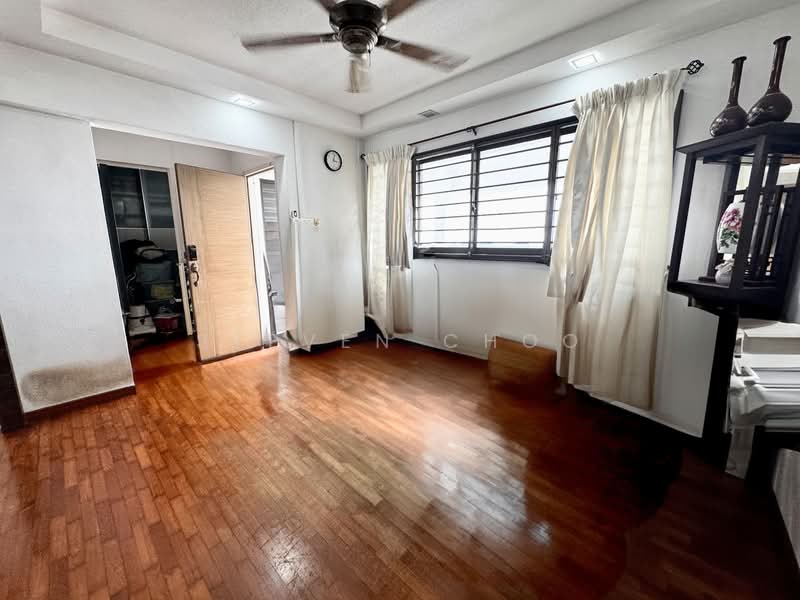 114 Bedok Reservoir Road, 114 Bedok Reservoir Road, 3 Bedrooms, 1,593 sqft, HDB Flat For Sale, by Steven Choo, 500144139 - Living Room - PropertyGuru.com.sg