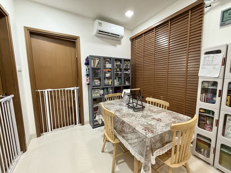 Radix, 18 Jalan Wakaff, 2 Bedrooms, 710 sqft, Condominium For Sale, by Wan Rahmat, 500144141 - Dining Room - PropertyGuru.com.sg