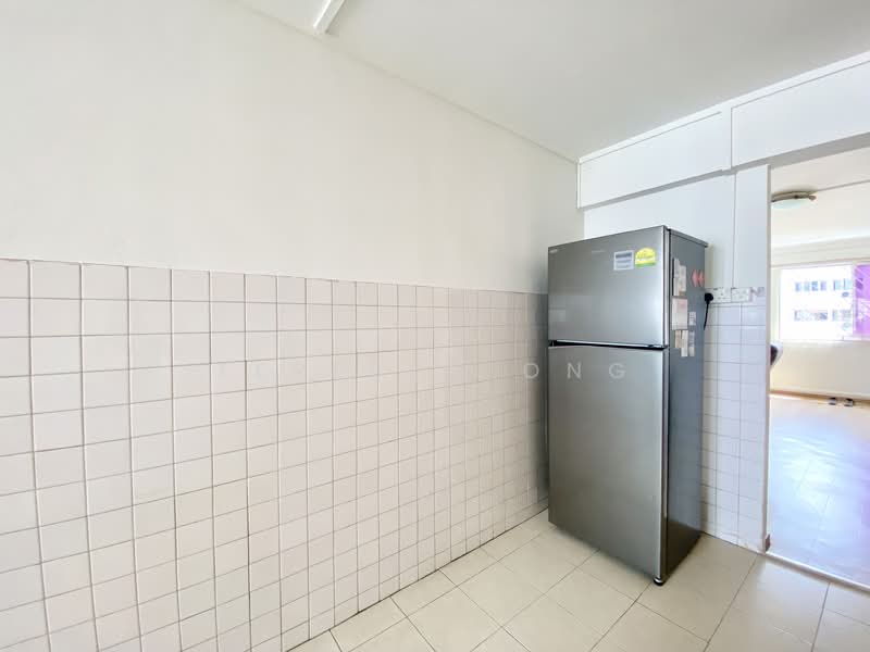 646 Yishun Street 61, 646 Yishun Street 61, 3 Bedrooms, 1,119 sqft, HDB Flat For Sale, by Teressa Ong, 500144145 - Kitchen - PropertyGuru.com.sg