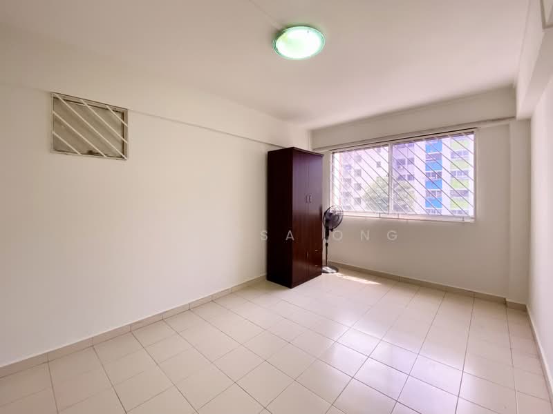 646 Yishun Street 61, 646 Yishun Street 61, Sembawang / Yishun, 3 Bedrooms, 1,119 sqft, HDB Flat For Sale, by Teressa Ong, 500144145 - Bedroom 2 - PropertyGuru.com.sg