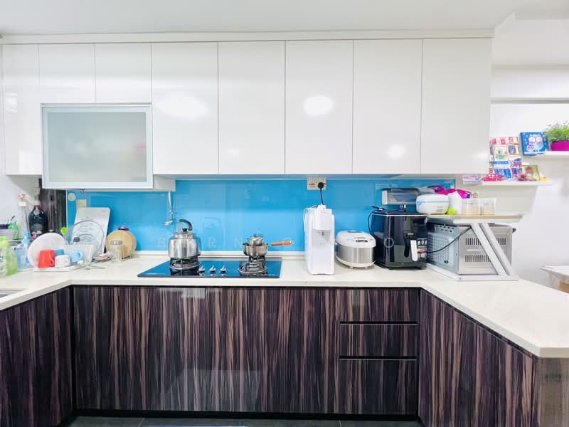 421 Ang Mo Kio Avenue 10, 421 Ang Mo Kio Avenue 10, 2 Bedrooms, 796 sqft, HDB Flat For Sale, by Bernice Ho, 500144157 - Kitchen - PropertyGuru.com.sg
