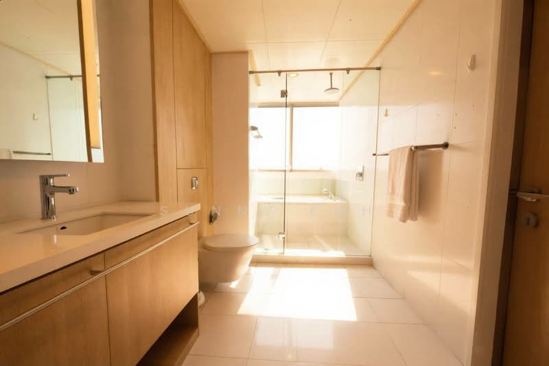 The Sail @ Marina Bay, 2 Marina Boulevard, 4 Bedrooms, 1,948 sqft, Condominium For Rent, by Sunny Koh, 500144171 - Bathroom - PropertyGuru.com.sg