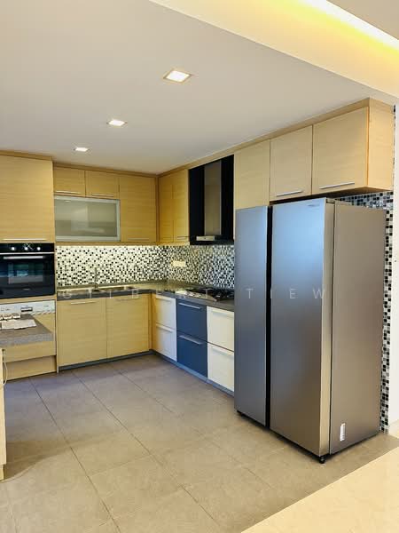 Dormer Park, 51 Jervois Road, 3 Bedrooms, 1,668 sqft, Condominium For Sale, by Gilbert Tiew, 500144176 - Kitchen - PropertyGuru.com.sg