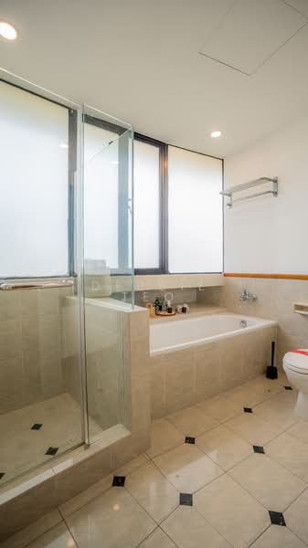 The Draycott, 50 Draycott Park, 4 Bedrooms, 2,637 sqft, Condominium For Sale, by Debbie Teo, 500144178 - Bathroom - PropertyGuru.com.sg