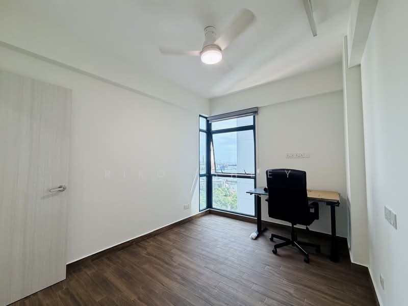 Blue Horizon, 25 West Coast Crescent, 3 Bedrooms, 1,163 sqft, Condominium For Rent, by Riko Ashley, 500144179 - Study - PropertyGuru.com.sg