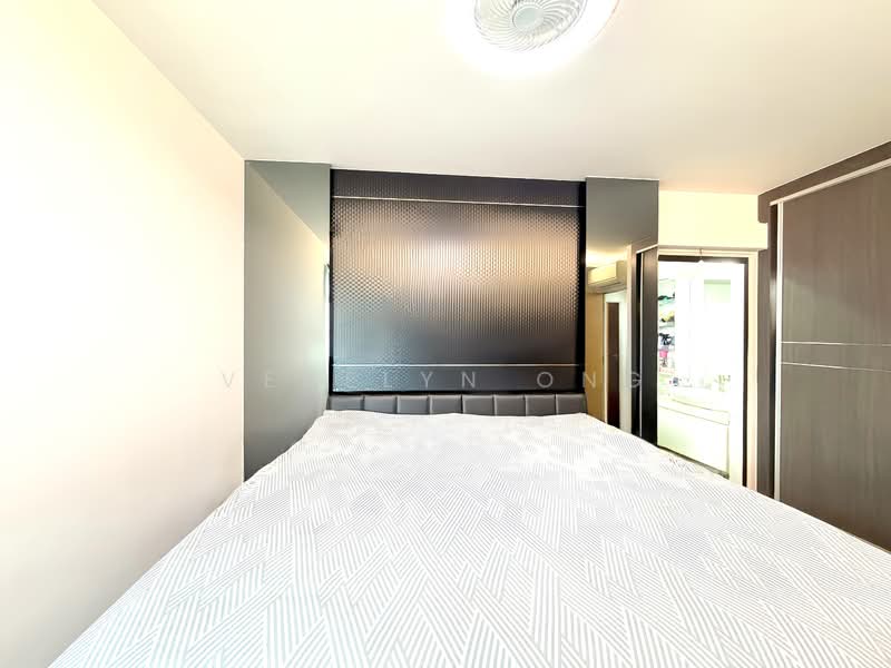 410A Fernvale Road, 410A Fernvale Road, 3 Bedrooms, 1,022 sqft, HDB Flat For Sale, by Venelyn Ong, 500144183 - Master Bedroom - PropertyGuru.com.sg