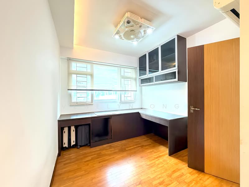 410A Fernvale Road, 410A Fernvale Road, 3 Bedrooms, 1,022 sqft, HDB Flat For Sale, by Venelyn Ong, 500144183 - Common Bedroom - PropertyGuru.com.sg