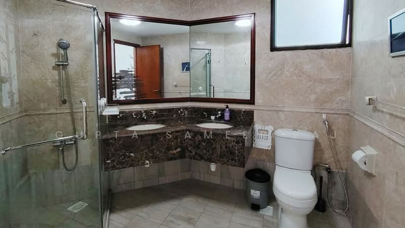 Parc Oasis, 35 Jurong East Avenue 1, Room Rental, 200 sqft, Condominium For Rent, by Gupta Sameer Raj, 500144185 - Bathroom - PropertyGuru.com.sg