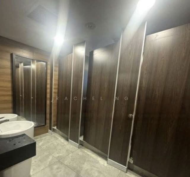 Lhk3 Building, 8 New Industrial Road, 4,069 sqft, Light Industrial (B1) For Sale, by Rachel ng, 500144190 - Bathroom - CommercialGuru.com.sg