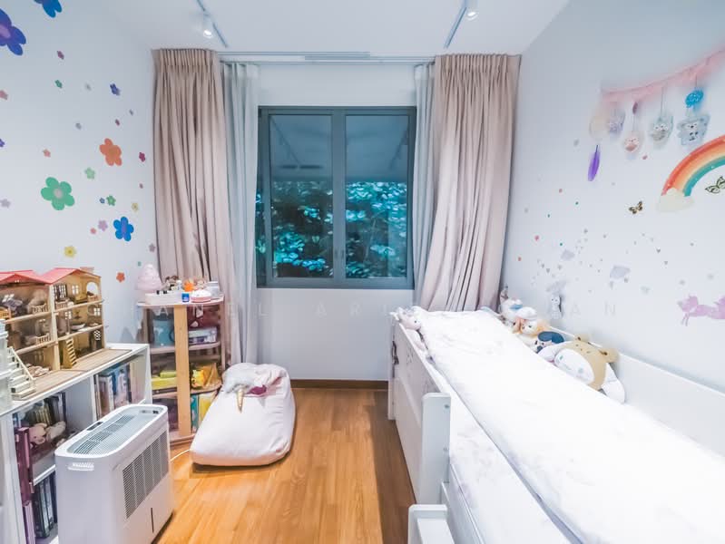 Greenwood Mews, 271 Greenwood Avenue, 5 Bedrooms, 3,175 sqft, Cluster House For Sale, by Chanel Ariel Chan, 500144206 - Bedroom - PropertyGuru.com.sg