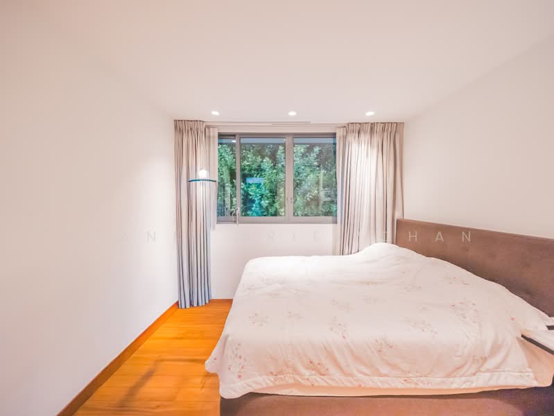 Greenwood Mews, 271 Greenwood Avenue, 5 Bedrooms, 3,175 sqft, Cluster House For Sale, by Chanel Ariel Chan, 500144206 - Bedroom - PropertyGuru.com.sg