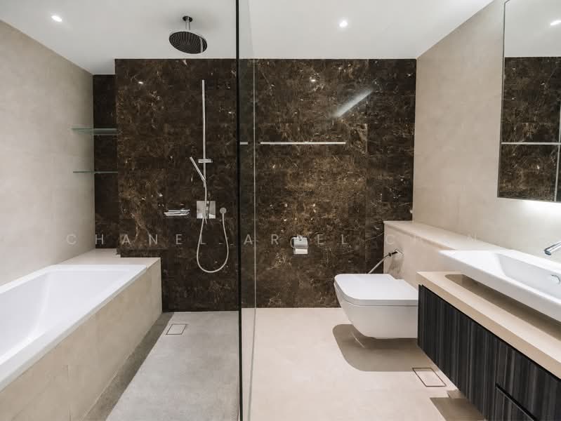 Greenwood Mews, 271 Greenwood Avenue, 5 Bedrooms, 3,175 sqft, Cluster House For Sale, by Chanel Ariel Chan, 500144206 - Bathroom - PropertyGuru.com.sg