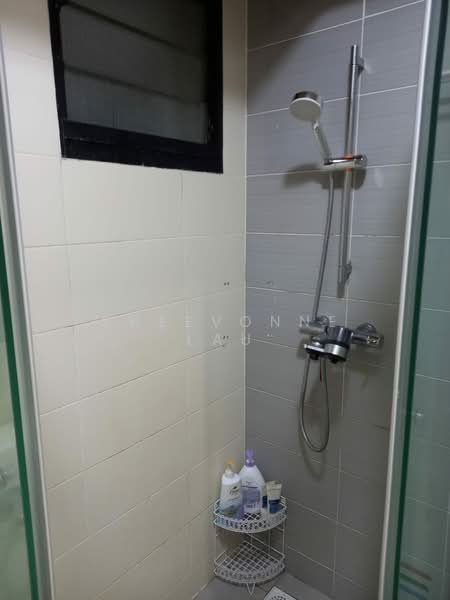 807B Choa Chu Kang Avenue 1, 807B Choa Chu Kang Avenue 1, Room Rental, 110 sqft, HDB Flat For Rent, by Sheevonne Lau, 500144209 - Bathroom - PropertyGuru.com.sg
