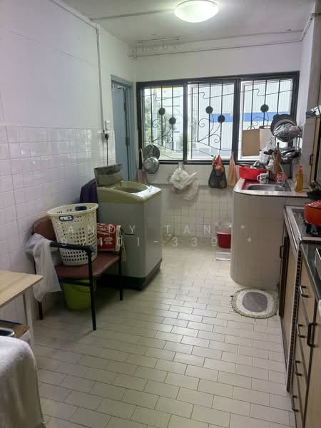 112 Bishan Street 12, 112 Bishan Street 12, 3 Bedrooms, 904 sqft, HDB Flat For Sale, by Andy Tan * 97101-339 *, 500144229 - Kitchen - PropertyGuru.com.sg
