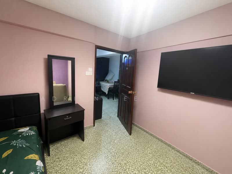 186 Boon Lay Avenue, 186 Boon Lay Avenue, Room Rental, 150 sqft, HDB Flat For Rent, by Adrian Lee 李俊汶, 500144231 - Bedroom - PropertyGuru.com.sg