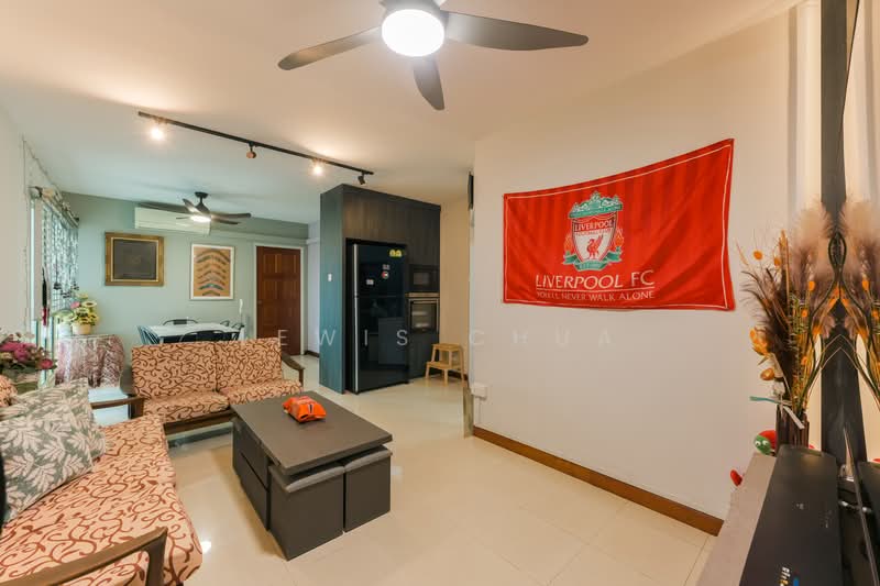 134 Edgedale Plains, 134 Edgedale Plains, 3 Bedrooms, 1,195 sqft, HDB Flat For Sale, by Lewis Chua, 500144233 - Living Room - PropertyGuru.com.sg