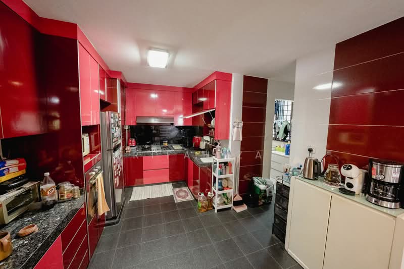 660 Choa Chu Kang Crescent, 660 Choa Chu Kang Crescent, 3 Bedrooms, 1,108 sqft, HDB Flat For Sale, by Zarifah Zain, 500144234 - Kitchen - PropertyGuru.com.sg