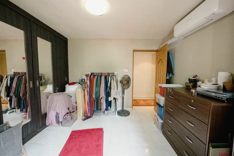 660 Choa Chu Kang Crescent, 660 Choa Chu Kang Crescent, 3 Bedrooms, 1,108 sqft, HDB Flat For Sale, by Zarifah Zain, 500144234 - Bedroom - PropertyGuru.com.sg