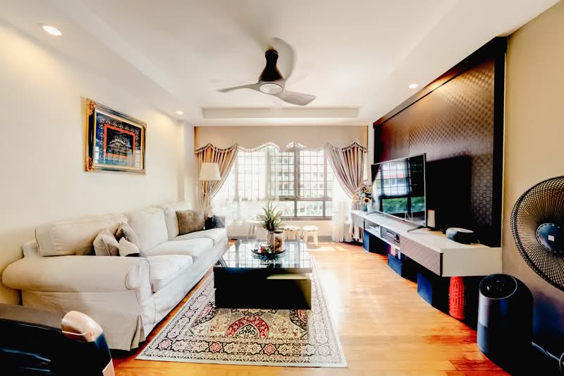 660 Choa Chu Kang Crescent, 660 Choa Chu Kang Crescent, 3 Bedrooms, 1,108 sqft, HDB Flat For Sale, by Zarifah Zain, 500144234 - Living Room - PropertyGuru.com.sg