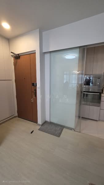 527B Costa Ris, 527B Pasir Ris Street 51, 2 Bedrooms, 732 sqft, HDB Flat For Sale, by IRWAN SAFIEE, 500144237 - Kitchen - PropertyGuru.com.sg