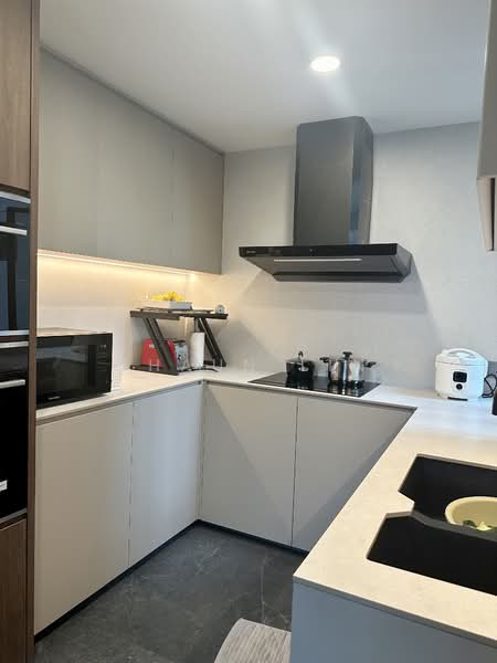 Parc Palais, 55 Hume Avenue, 3 Bedrooms, 1,249 sqft, Condominium For Rent, by Shaun Lin, 500144238 - Kitchen - PropertyGuru.com.sg