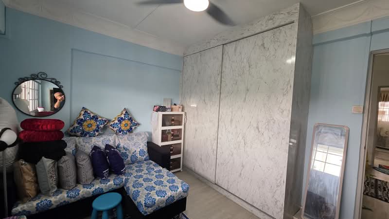 337 Jurong East Avenue 1, 337 Jurong East Avenue 1, 3 Bedrooms, 1,582 sqft, HDB Flat For Sale, by Lydia Hanim, 500144246 - Living Room - PropertyGuru.com.sg