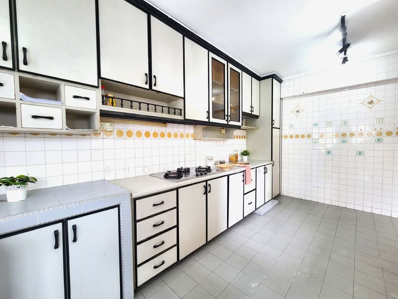 306 Hougang Avenue 5, 306 Hougang Avenue 5, 3 Bedrooms, 1,410 sqft, HDB Flat For Sale, by Shon Foong, 500144254 - Kitchen - PropertyGuru.com.sg