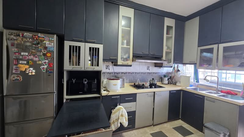 108 Simei Street 1, 108 Simei Street 1, 3 Bedrooms, 1,119 sqft, HDB Flat For Sale, by Lydia Hanim, 500144257 - Kitchen - PropertyGuru.com.sg