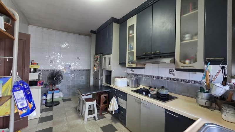 108 Simei Street 1, 108 Simei Street 1, 3 Bedrooms, 1,119 sqft, HDB Flat For Sale, by Lydia Hanim, 500144257 - Kitchen - PropertyGuru.com.sg
