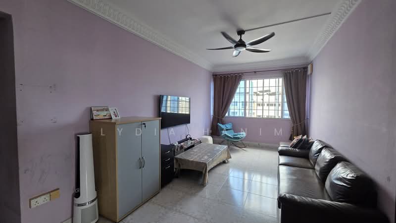 108 Simei Street 1, 108 Simei Street 1, 3 Bedrooms, 1,119 sqft, HDB Flat For Sale, by Lydia Hanim, 500144257 - Living Room - PropertyGuru.com.sg