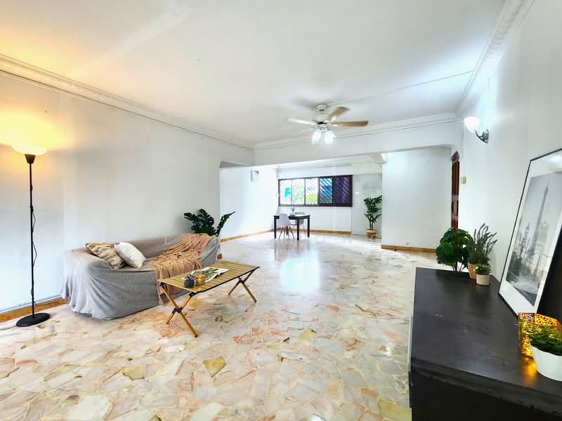 306 Hougang Avenue 5, 306 Hougang Avenue 5, 3 Bedrooms, 1,410 sqft, HDB Flat For Sale, by Eric Wong, 500144261 - Living Room - PropertyGuru.com.sg