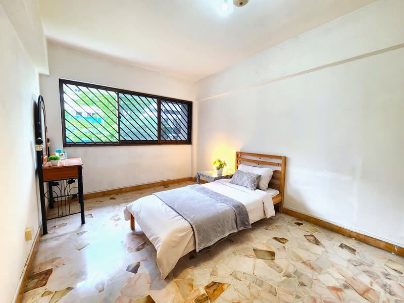 306 Hougang Avenue 5, 306 Hougang Avenue 5, 3 Bedrooms, 1,410 sqft, HDB Flat For Sale, by Eric Wong, 500144261 - Bedroom - PropertyGuru.com.sg