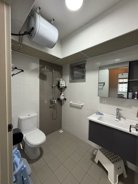 224B Sumang Lane, 224B Sumang Lane, 3 Bedrooms, 1,001 sqft, HDB Flat For Sale, by Alson Seah, 500144267 - Bathroom - PropertyGuru.com.sg