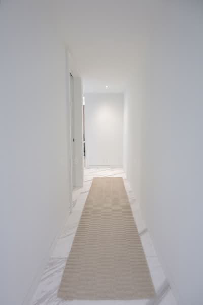 Wallich Residence, 3 Wallich Street, 3 Bedrooms, 1,755 sqft, Condominium For Sale, by Esther Txe, 500144269 - Corridor - PropertyGuru.com.sg