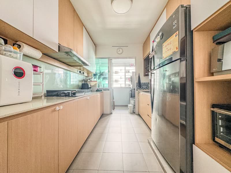 889C Woodlands Drive 50, 889C Woodlands Drive 50, 3 Bedrooms, 1,216 sqft, HDB Flat For Sale, by Shahir Majid, 500144270 - Kitchen - PropertyGuru.com.sg