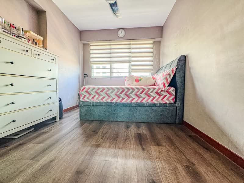889C Woodlands Drive 50, 889C Woodlands Drive 50, 3 Bedrooms, 1,216 sqft, HDB Flat For Sale, by Shahir Majid, 500144270 - Bedroom - PropertyGuru.com.sg
