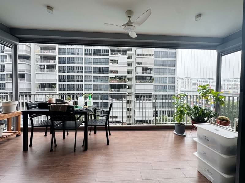SkyPark Residences, Sembawang Drive, 4 Bedrooms, 1,528 sqft, Executive Condominium For Sale, by Fei Wong, 500144271 - Balcony - PropertyGuru.com.sg
