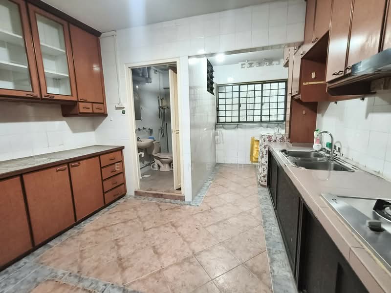 613B Bedok Reservoir Road, 613B Bedok Reservoir Road, 3 Bedrooms, 1,109 sqft, HDB Flat For Sale, by Eugene Ho, 500144275 - Kitchen - PropertyGuru.com.sg